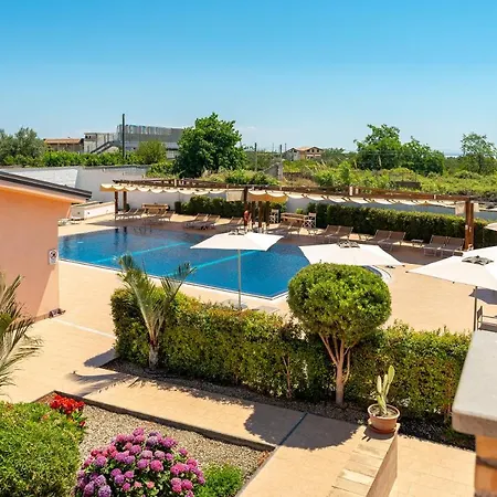 Alojamento de Turismo Rural Il Giardino Country With Pool *