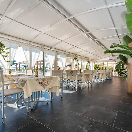 Il Giardino Country Holiday With Pool *