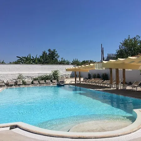 Farm stay Il Giardino Country Holiday With Pool